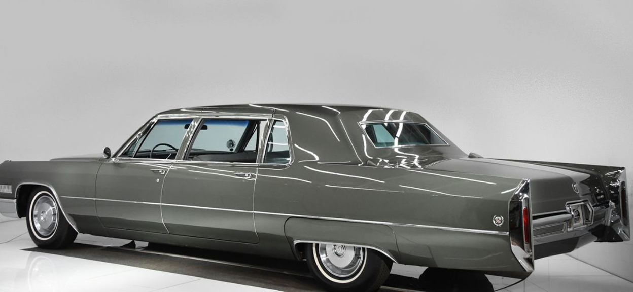 Stunning Survivor Cadillac Fleetwood 75 For Sale: What a beautiful luxury automobile!